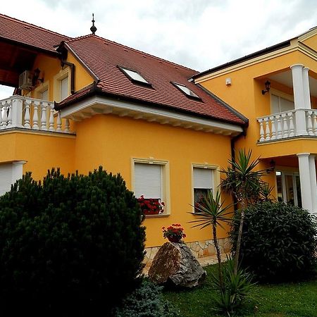 Georgina Apartman Гаркань Екстер'єр фото