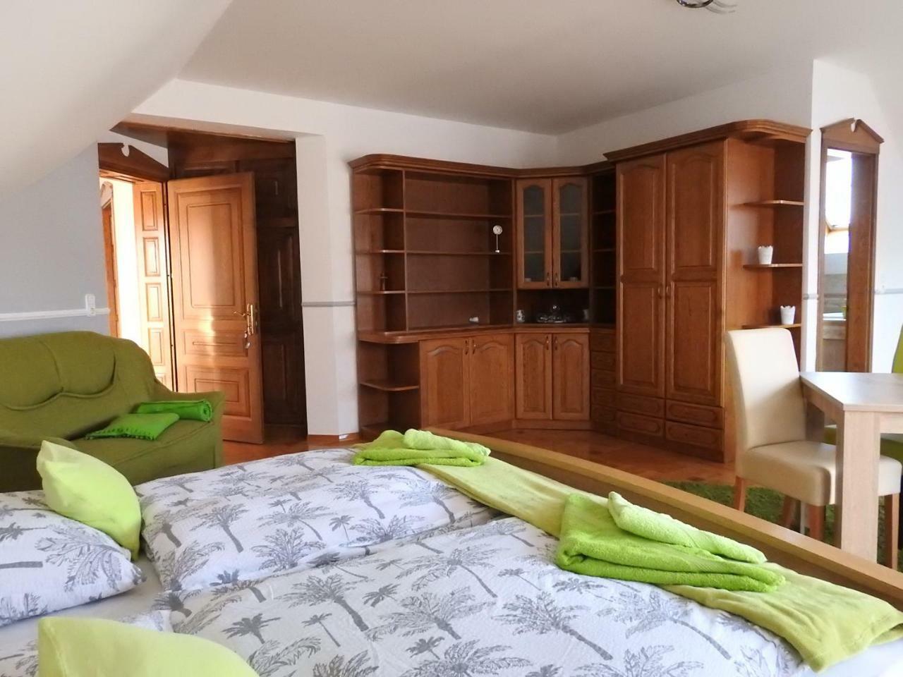 Georgina Apartman Гаркань Екстер'єр фото